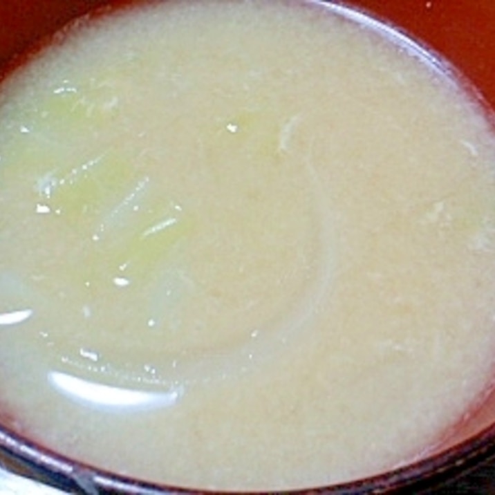 キャベツの芯と玉ねぎの味噌汁